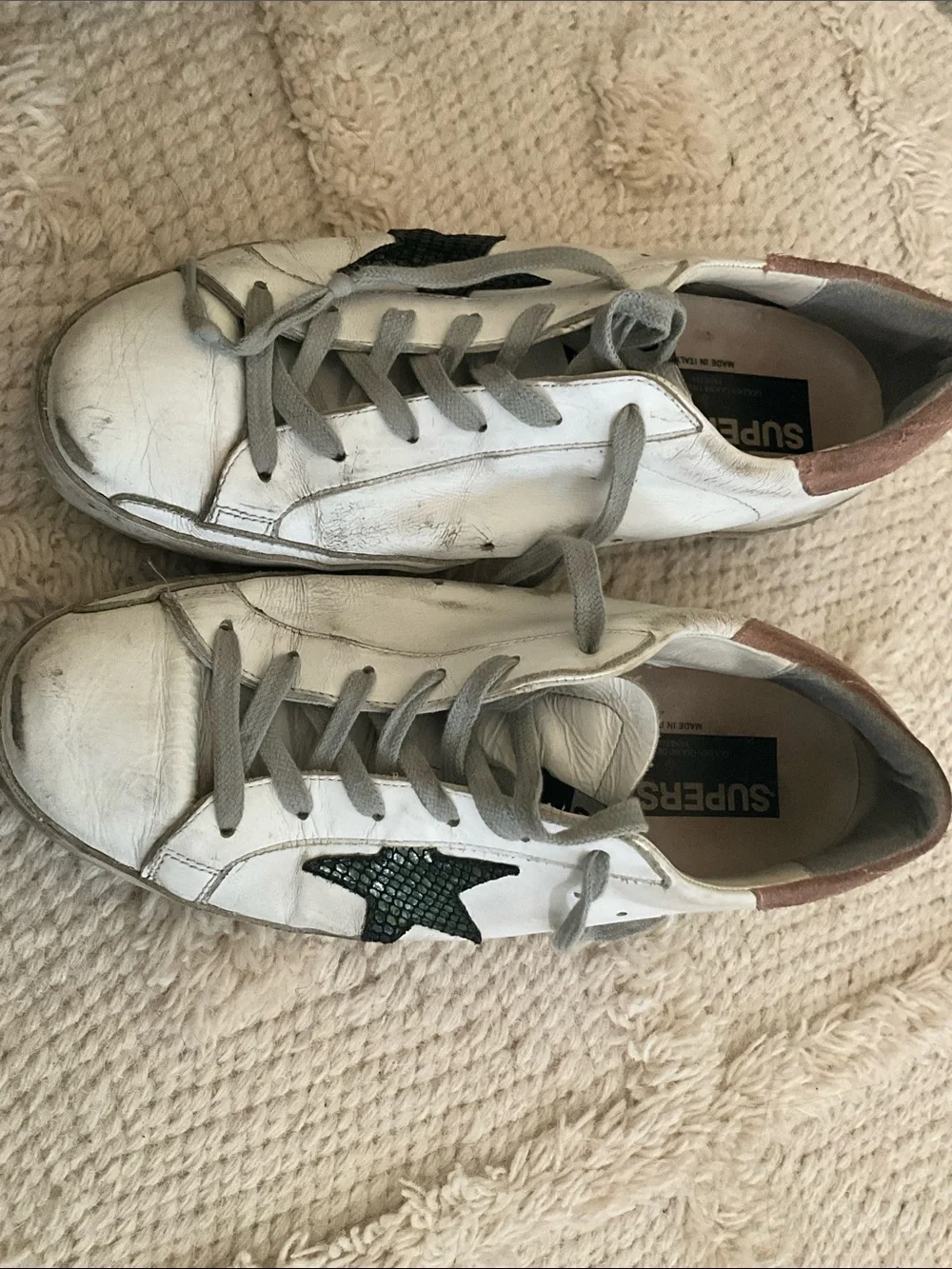 Golden Goose size 41, White Leather Sneakers with Green Star, Pink Heel ($525)